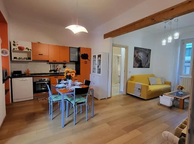 Orange *